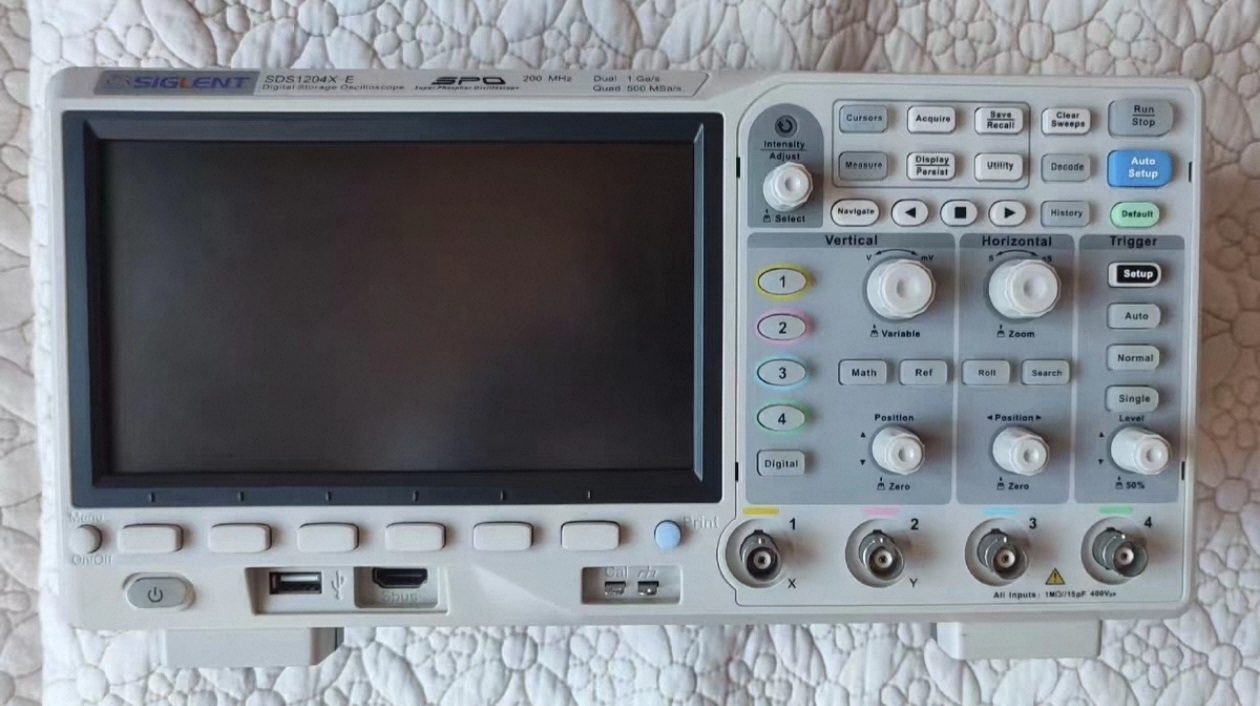 Digital Storage Oscilloscope 4 Channel 100Mhz - SIGLENT SDS1204X-E 200MHz 4채널 디지털 스토리지